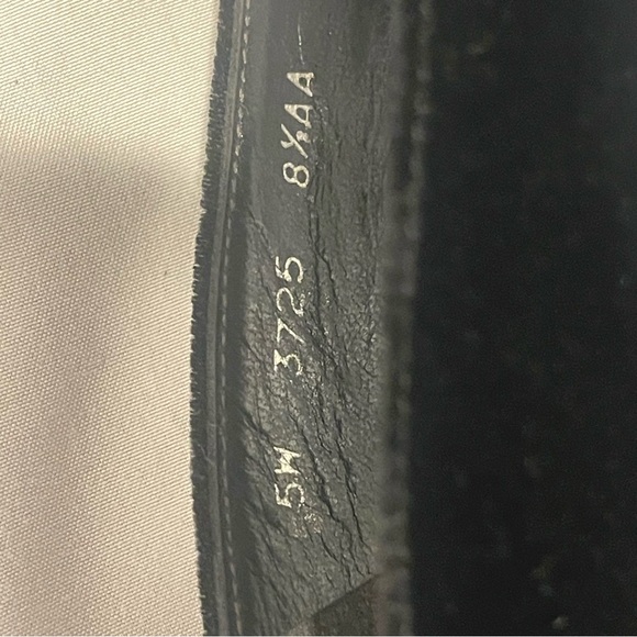 Stewart Weitzman Black Velvet Heels Size 8.5AA - Picture 11 of 12